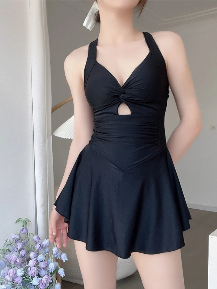 Floral Hanging Neck Swimsuit: