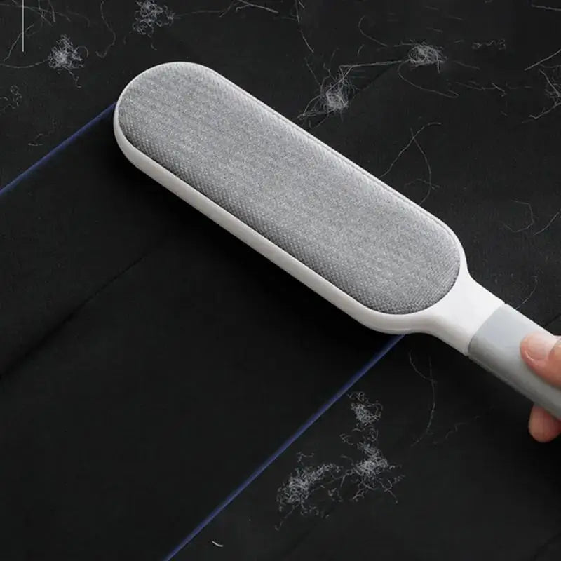Reusable Lint Remover Brush: